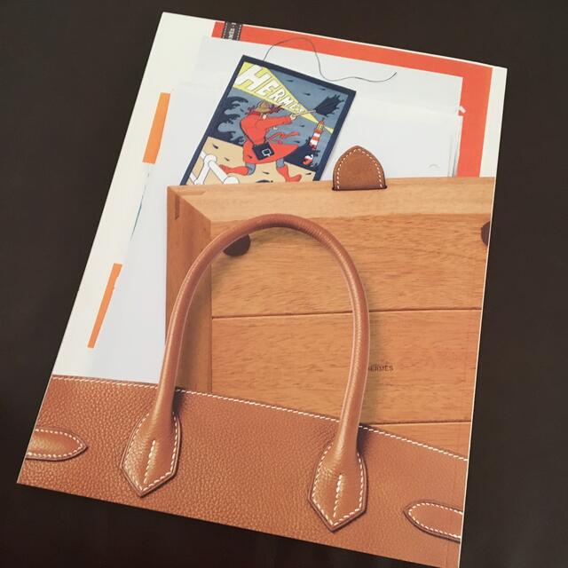 Hermes(エルメス)のHermes カタログ　エルメス　ルモンド　2022年秋冬号 エンタメ/ホビーの雑誌(ファッション)の商品写真