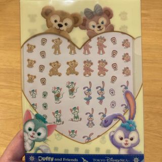 ディズニー(Disney)の【Duffy】ハガキサイズ　クリアファイル&ステッカー(ファイル/バインダー)