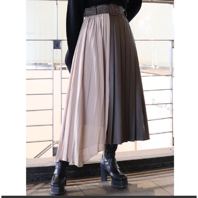 MURUA(ムルーア)のシンセティックレザープリーツスカート レディースのスカート(ロングスカート)の商品写真