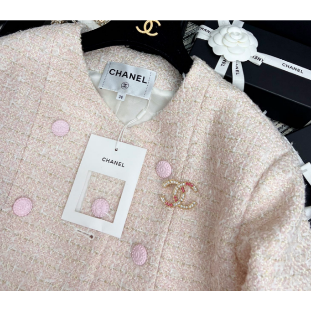 ジャケット】 CHANEL - Chanelショート丈のコートの通販 by はるな 's