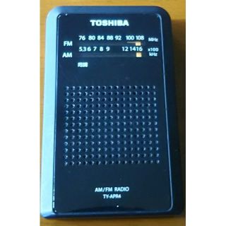 トウシバ(東芝)のUSED◆TOSHIBAポータブルラジオ📻TY－APR４(ラジオ)