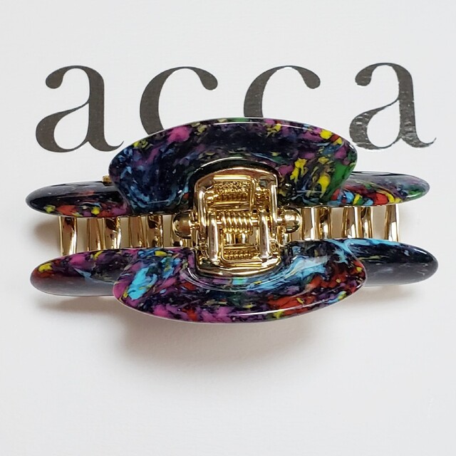 acca(アッカ)の中古美品　アッカ　acca　ロン　中クリップ　限定色 レディースのヘアアクセサリー(バレッタ/ヘアクリップ)の商品写真