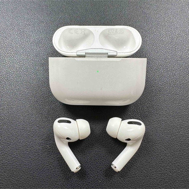 Apple(アップル)の【付属品未使用】AirPods Pro 第1世代 スマホ/家電/カメラのオーディオ機器(ヘッドフォン/イヤフォン)の商品写真