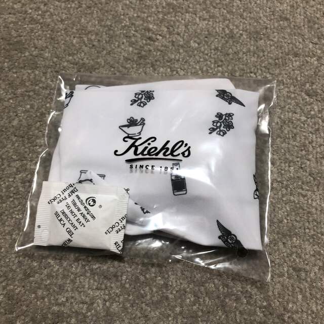 Kiehl's(キールズ)のヘアバンド キールズ非売品 レディースのヘアアクセサリー(ヘアバンド)の商品写真