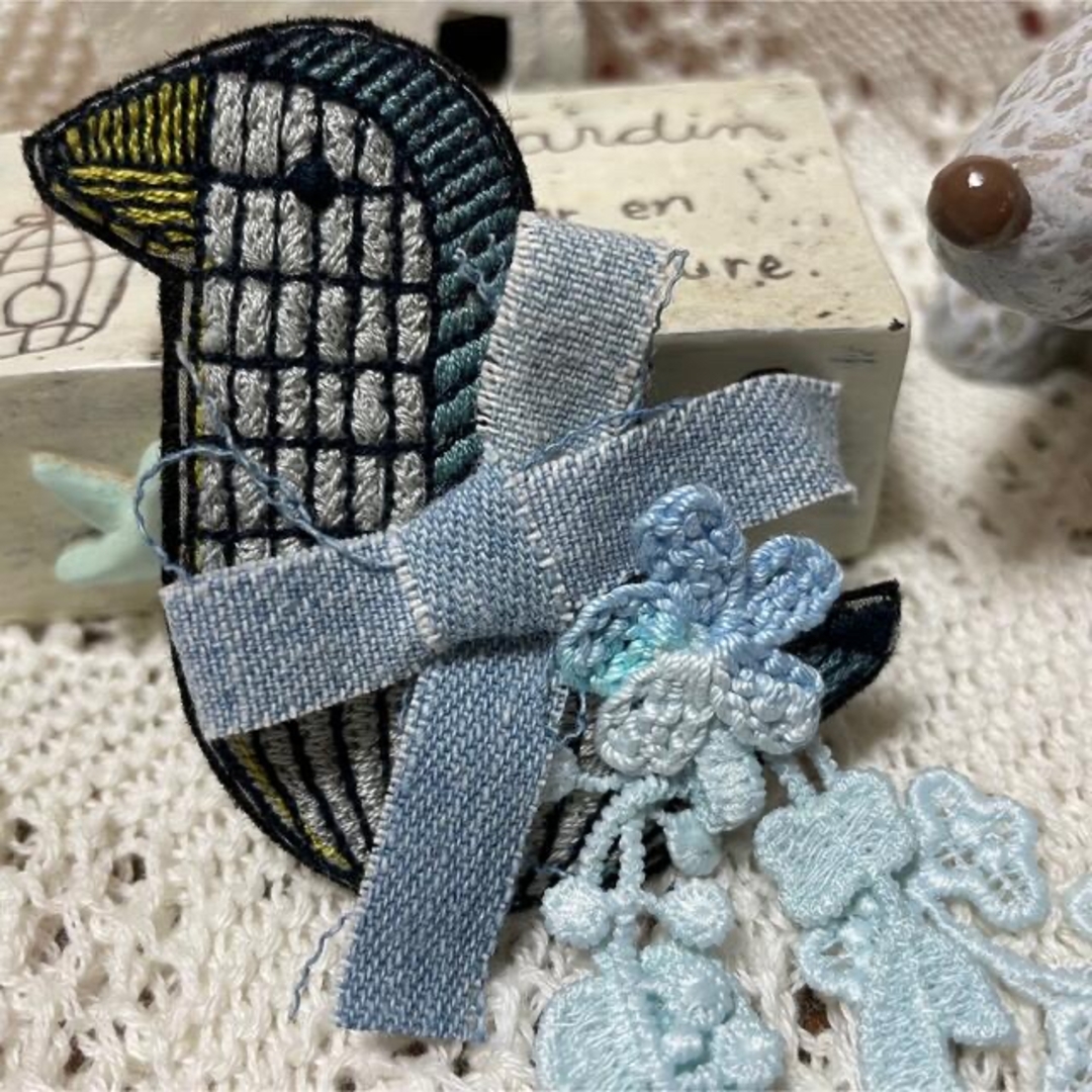 mina perhonen ブローチ ミナペルホネン - アクセサリー mina perhonen ブローチ ミナペルホネン - アクセサリー
