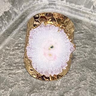 マライカ(MALAIKA)の天然石　リング　指輪　ホワイト　Ｈ(リング(指輪))