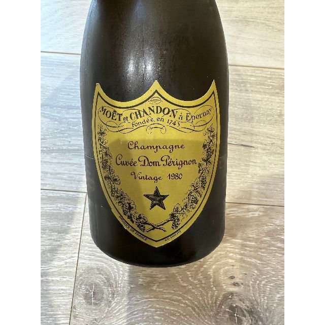 Dom Pérignon(ドンペリニヨン)の【未開栓】モエ・エ・シャンドン ドンペリニヨン　ビンテージ　1980  食品/飲料/酒の酒(シャンパン/スパークリングワイン)の商品写真