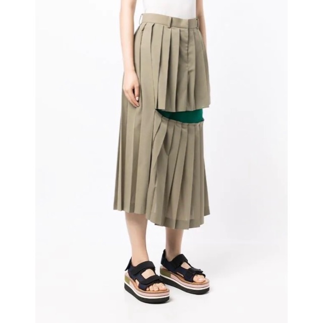 sacai - 【未使用】sacai Suiting x Chiffon Skirtの通販 by sacai - 【未使用】sacai Suiting x Chiffon Skirtの通販 by