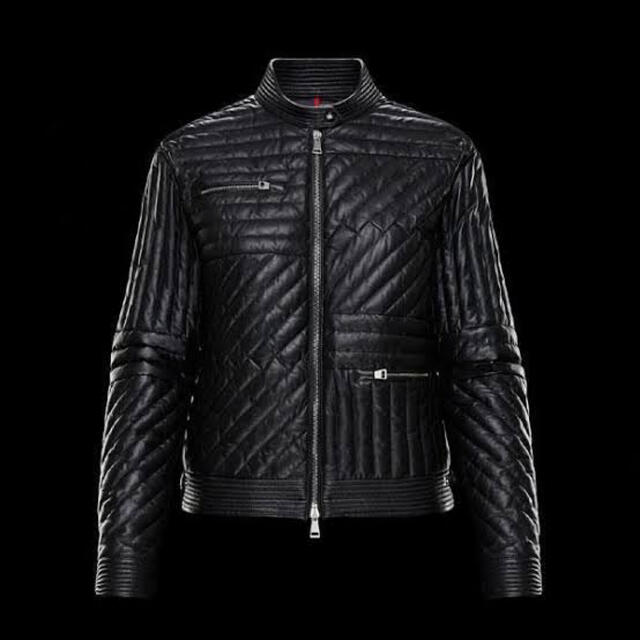 moncler flamant モンクレール　女性　ブラック　ジャケットサイズ4