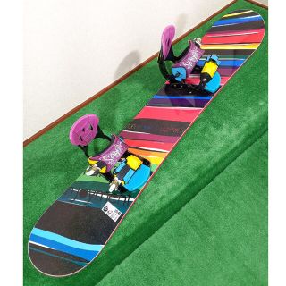 カラフルなレディーススノーボード2点セットの通販 by SNOWBOY's shop