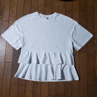 エイチアンドエム(H&M)のH&M◎フリルTシャツ◎サイズL～LL(Tシャツ(半袖/袖なし))