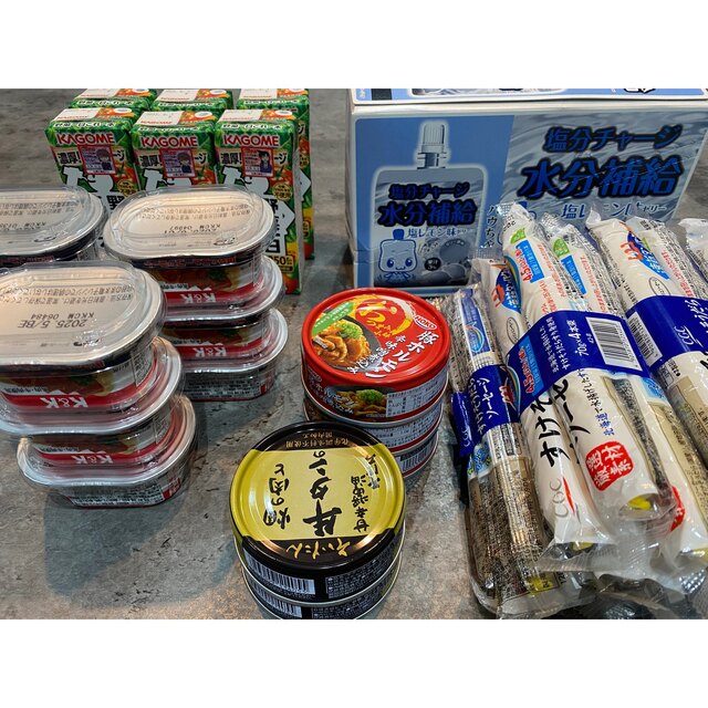 KAGOME(カゴメ)の詰め合わせセット　非常食　缶詰、ゼリー、ソーセージ 食品/飲料/酒の食品(その他)の商品写真