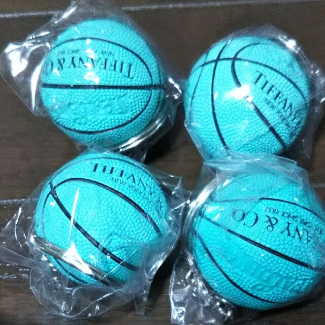 新作通販 ティファニーブルー バスケットボールキーリング3個セット
