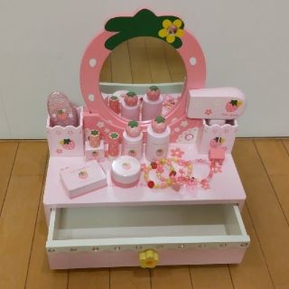 【カワイロゆゆ様専用】マザーガーデン 野いちごドレッサー(知育玩具)