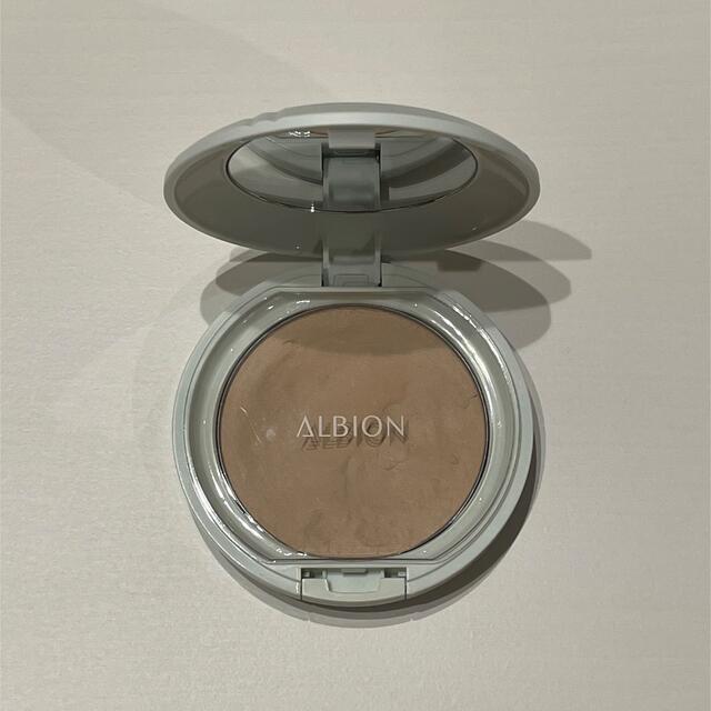 ALBION(アルビオン)のALBION ホワイトレアエアー　ホワイトベージュ コスメ/美容のベースメイク/化粧品(ファンデーション)の商品写真