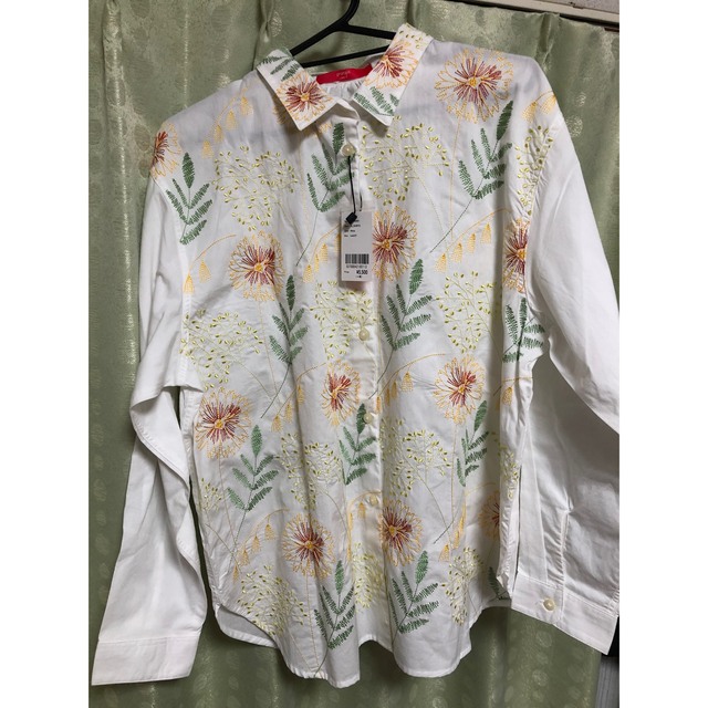 Graniph(グラニフ)のシャツ（花柄、刺繍） レディースのトップス(シャツ/ブラウス(長袖/七分))の商品写真