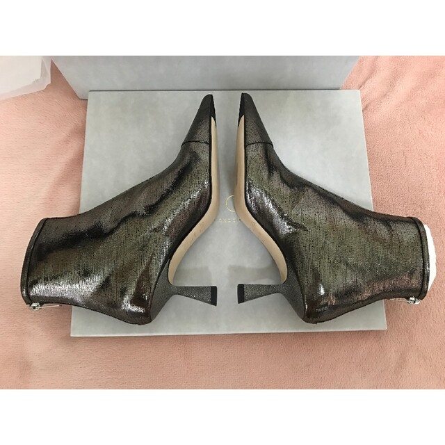 新品未使用 Jimmy Choo(ジミーチュウ)ファスナー付き アンクルブーツ