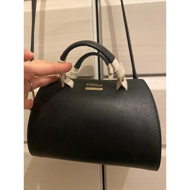 FURLAショルダーバッグ