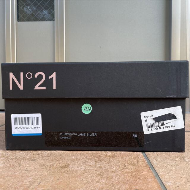 N°21(ヌメロヴェントゥーノ)の【N° 21】ヌメロヴェントゥーノ　スニーカー　サイズ36(23.0cm) レディースの靴/シューズ(スニーカー)の商品写真