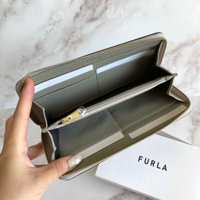 がございま Furla - フルラ 新品 長財布 ラウンドファスナー