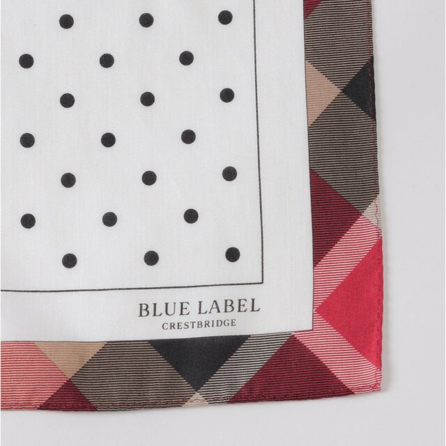 BLACK LABEL CRESTBRIDGE(ブラックレーベルクレストブリッジ)のブルーレーベル　ハンカチ レディースのファッション小物(ハンカチ)の商品写真