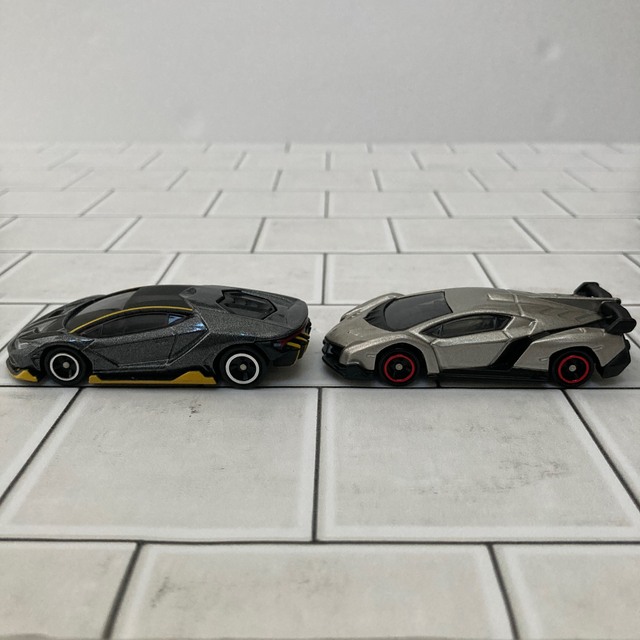 Takara Tomy - 【美品】トミカ ランボルギーニ 2台セット 箱なしの通販