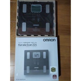 オムロン(OMRON)のomron オムロン　体重計(体重計)