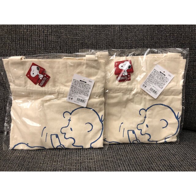 PEANUTS(ピーナッツ)の新品・未開封！　SNOOPY 2WAY トートバッグ 2個セット エンタメ/ホビーのおもちゃ/ぬいぐるみ(キャラクターグッズ)の商品写真