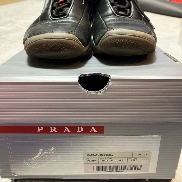 PRADA(プラダ)のPRADA スニーカー　本革 レディースの靴/シューズ(スニーカー)の商品写真