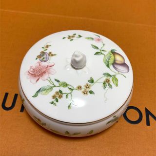 ウェッジウッド(WEDGWOOD)のウェッジウッド　スウィートプラム小物入れ　再値下げ(花瓶)