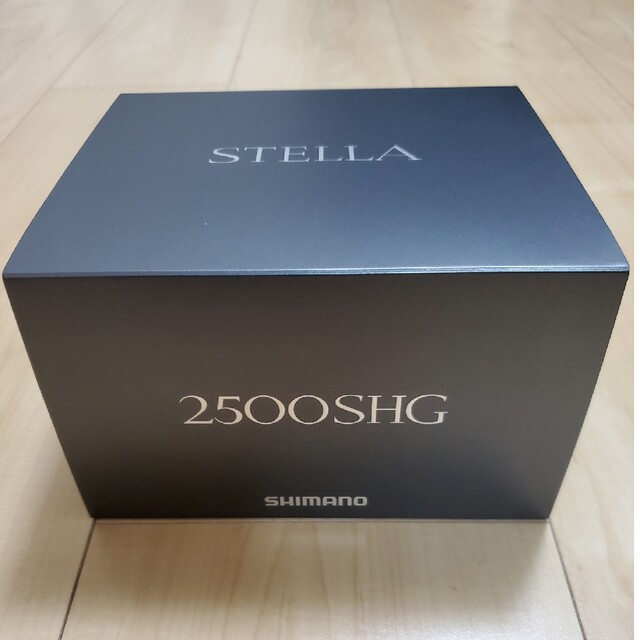 SHIMANO(シマノ)の専用 22 ステラ 2500SHG 美品 スポーツ/アウトドアのフィッシング(リール)の商品写真