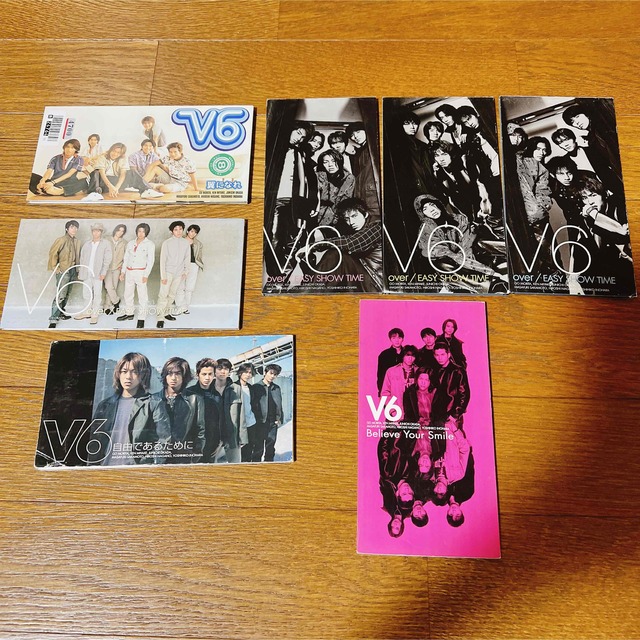 V6(ブイシックス)のV6 シングルCD 16枚セット エンタメ/ホビーのCD(ポップス/ロック(邦楽))の商品写真