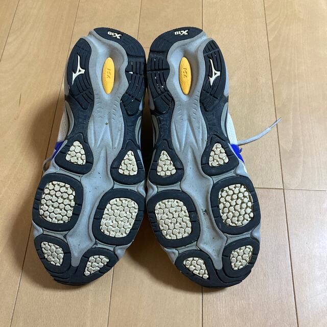 MIZUNO(ミズノ)のミズノのトレ—ニングシュ—ズ スポーツ/アウトドアの野球(シューズ)の商品写真