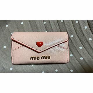 ミュウミュウ(miumiu)のmiumiu キーケース(キーケース)