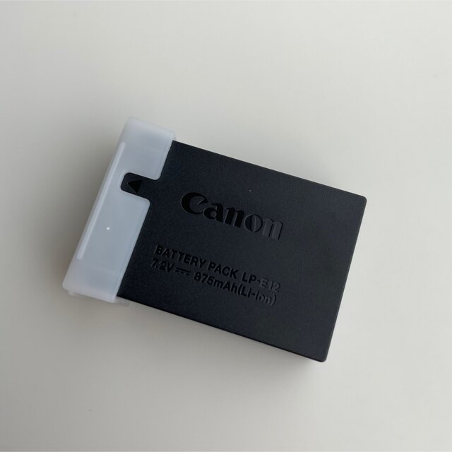 Canon(キヤノン)のCanon EOS M200 リミテッドゴールドキット　レンズ付 スマホ/家電/カメラのカメラ(ミラーレス一眼)の商品写真