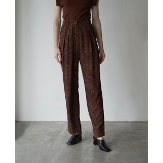 クラネ(CLANE)のCLANE GOBELIN TUCK PANTS(クロップドパンツ)