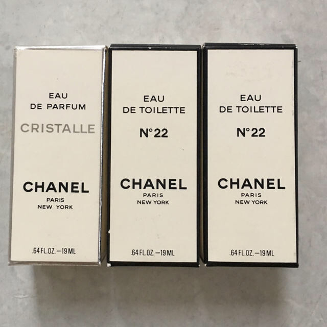 CHANEL(シャネル)のシャネル 香水 オードトワレ No.19 No.22 クリスタル 未使用 コスメ/美容の香水(ユニセックス)の商品写真