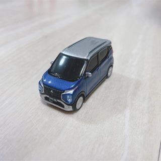 ミツビシ(三菱)の【オーナーさん記念に！】三菱 ekクロス ブルー/シルバー 非売品 ミニカー(ミニカー)