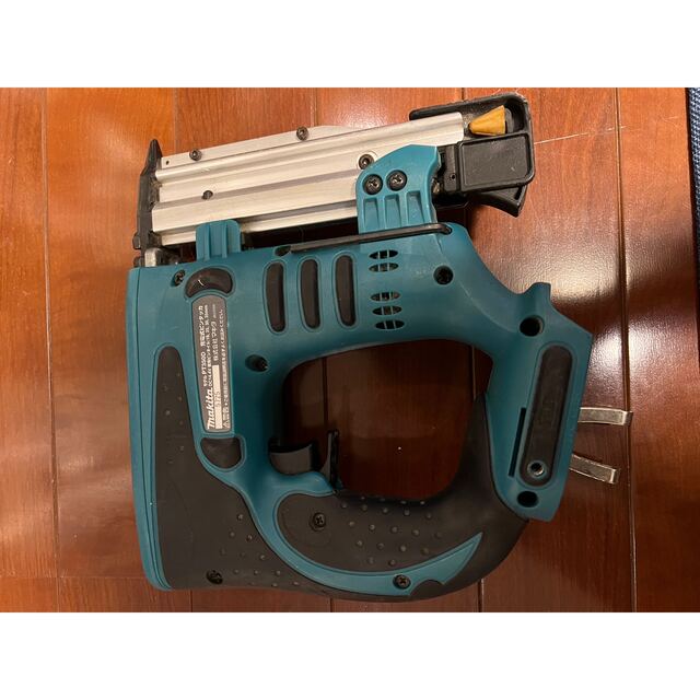 Makita(マキタ)のマキタピンタッカーPT350D インテリア/住まい/日用品のインテリア/住まい/日用品 その他(その他)の商品写真