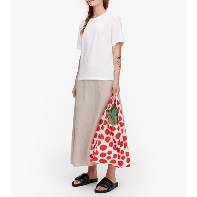 marimekko マリメッコ　完売タオル＋マンシッカポーチ　新品送料込