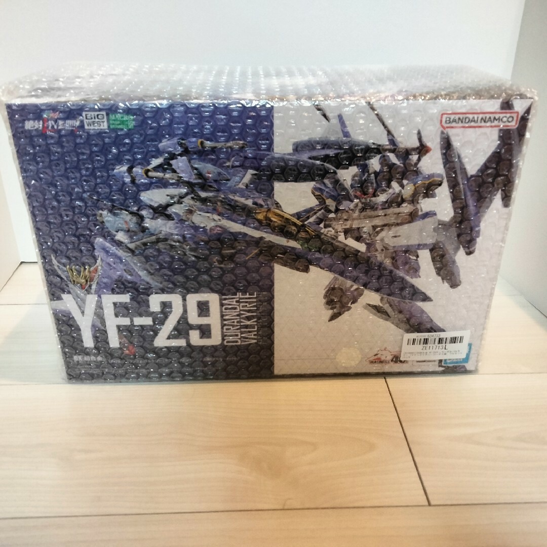 DX超合金 劇場版マクロスΔ 絶対LIVE!!!!!! YF-29 新品未開封