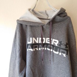 アンダーアーマー(UNDER ARMOUR)のUNDER ARMOUR　アンダーアーマー　パーカー　グレー　ドローストリング(パーカー)