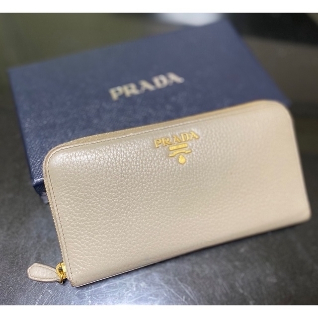 PRADA(プラダ)のPRADA サフィアーノ 長財布 グレージュ レディースのファッション小物(財布)の商品写真