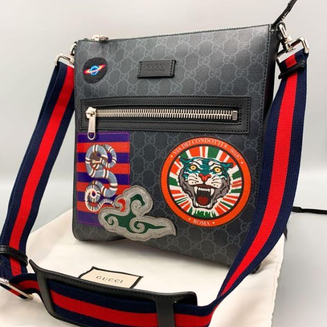 ✨新品未使用✨GUCCI ショルダーバッグ クーリエ ワッペン PVC