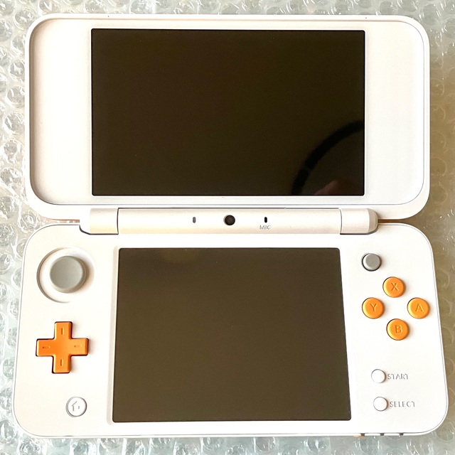 【箱付】Newニンテンドー2DS LL ホワイト×オレンジ 本体 ソフト付