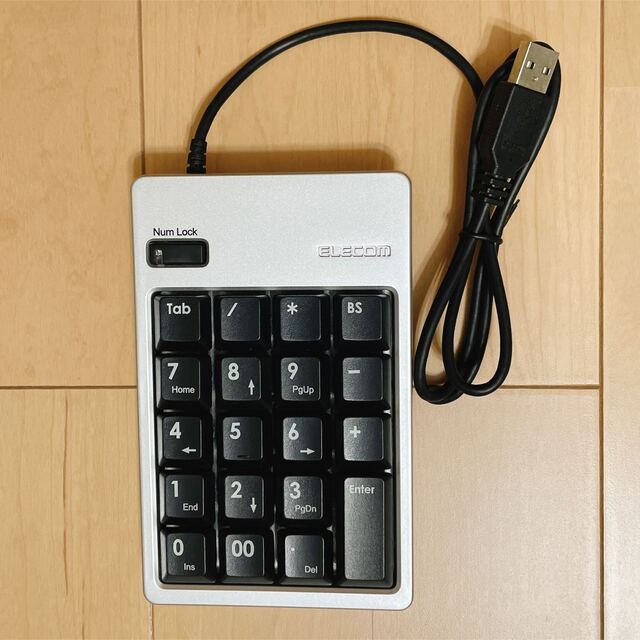 ELECOM(エレコム)のエレコム 10キーボード USBハブ2ポート付 ELECOM TK-BT3H エンタメ/ホビーのエンタメ その他(その他)の商品写真