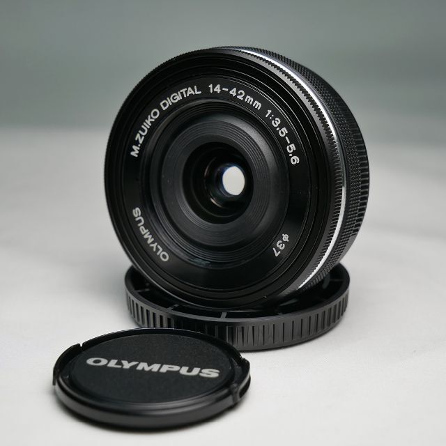 OLYMPUS(オリンパス)のここちゃん様専用オリンパス 電動パンケーキレンズ M.ZUIKO 14-42mm スマホ/家電/カメラのカメラ(レンズ(ズーム))の商品写真