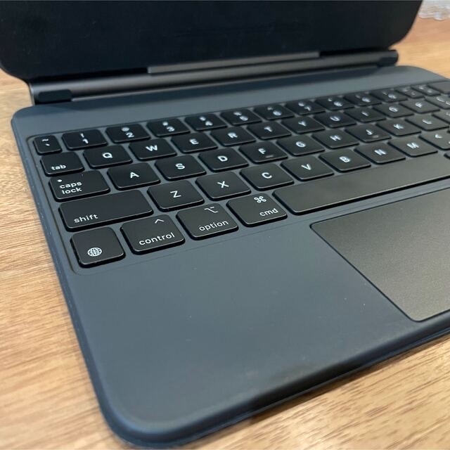 Apple(アップル)のApple Magic Keyboard 11” (US) スマホ/家電/カメラのPC/タブレット(PC周辺機器)の商品写真