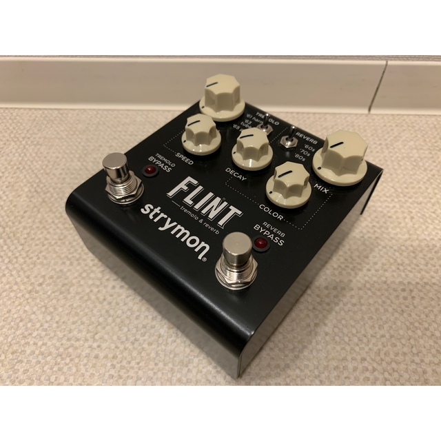 Strymon FLINT tremolo&reverb【黒ノブ】 マンション火災