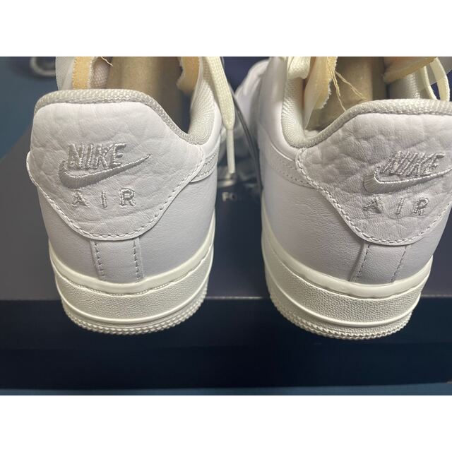 NIKE(ナイキ)の23.5cm Nike Air Force 1 CZ8101-100 Bling レディースの靴/シューズ(スニーカー)の商品写真